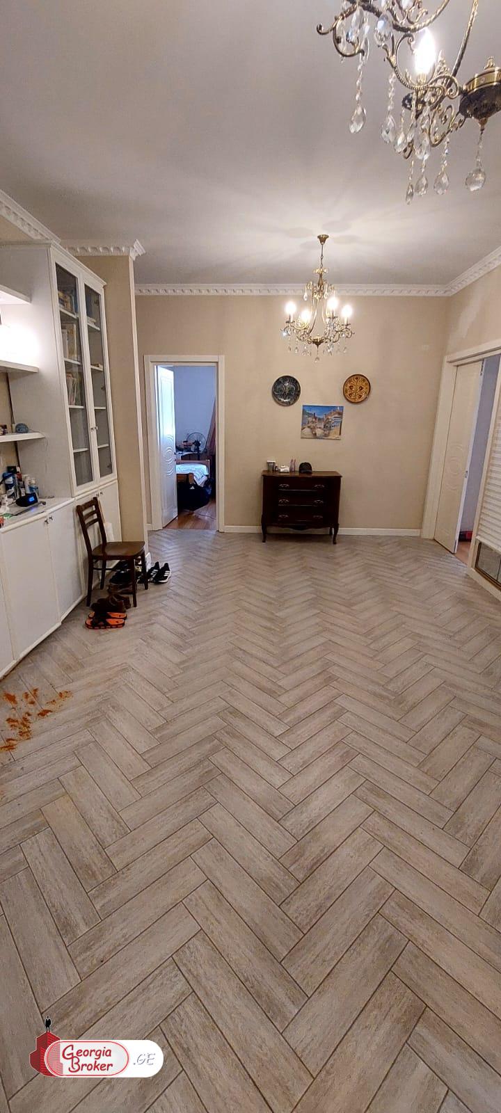 nearly repaired 5-room apartment for sale